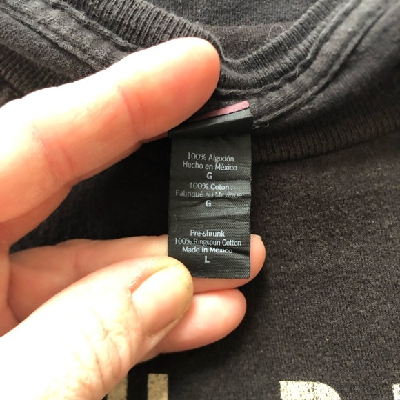 Black Graphic Garth Brooks World Tour Tee - Picture 10 of 13